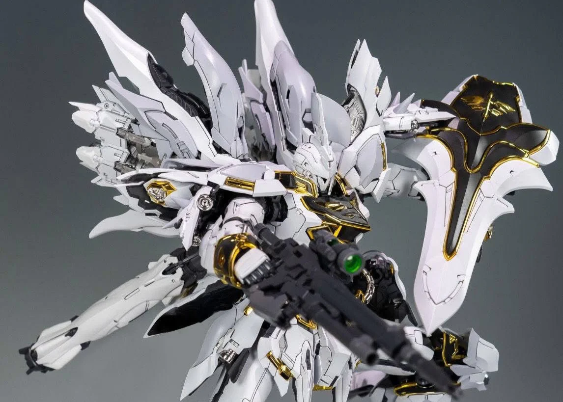 Comet Technology 1/100 scale White Version Model Kit